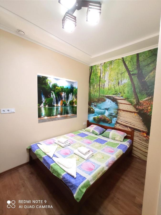 Garden Love On Deribasovskaya Odessa Ngoại thất bức ảnh